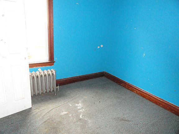 5th image of 2533 N Marmora Ave