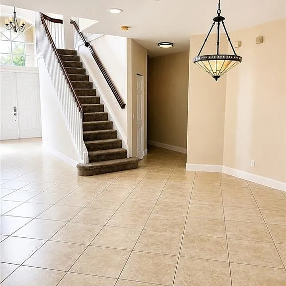 21790 Sunset Lake Ct — Photo 4