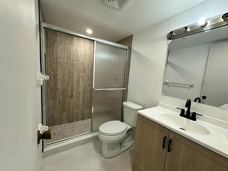 555 Purdy Ln #306 — Photo 11
