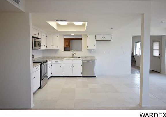 4th image of 3484 Chemehuevi Blvd