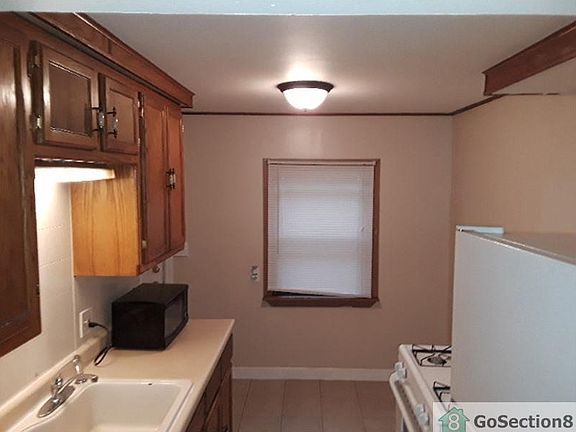 3rd image of 8524 Fenton St