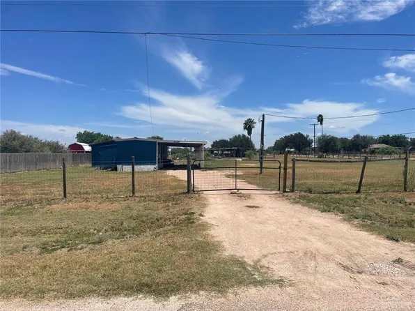 25000 Engleman Garden Rd, Edcouch, TX 78538