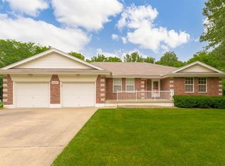 1407 Red Bud Ave, Pleasant Hill, MO 64080