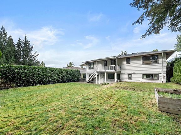 5th image of 3990 Delbrook Ave