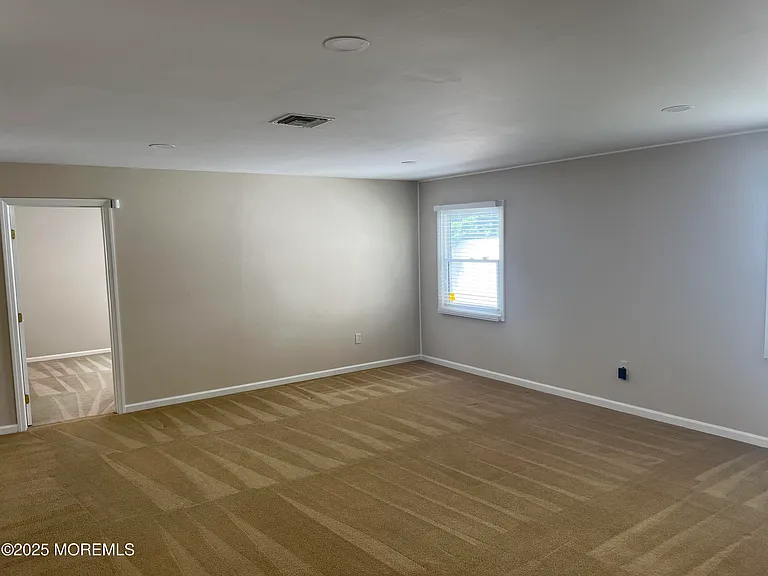 32 Idlewild Ln — Photo 7