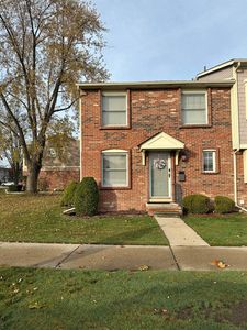 20269 Great Oaks Circle South Cir, Clinton Township, MI, 48036