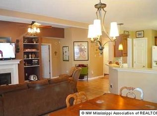 5044 Rocky Point Dr, Southaven, MS 38672