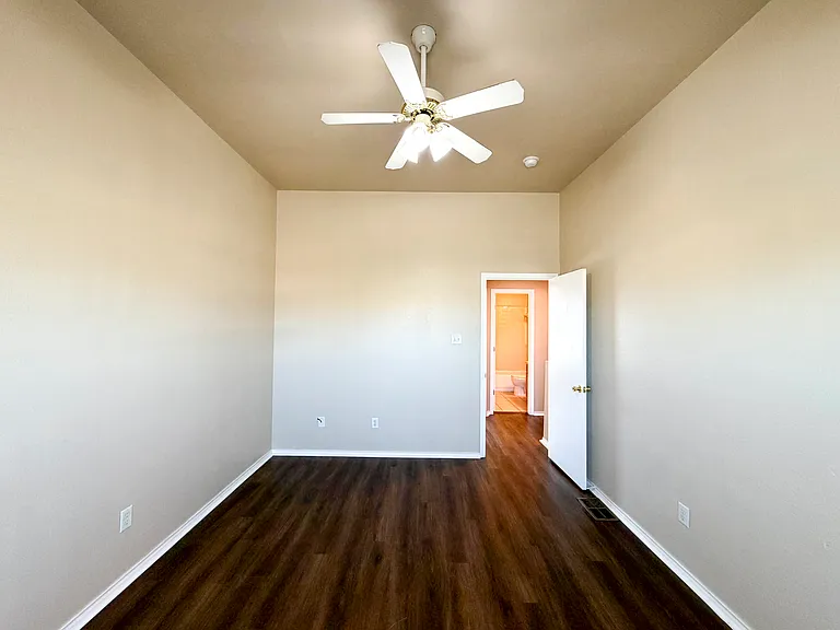4103 Terri Linn #C — Photo 14
