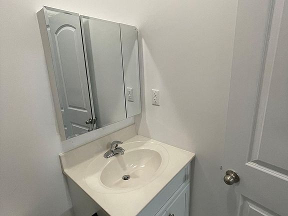 3rd image of 52 Bell St #1