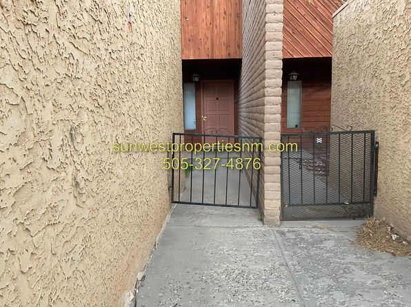 1078 E Navajo St