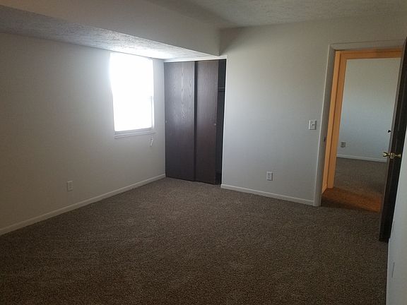 4th image of 811 Heatherwood Ct