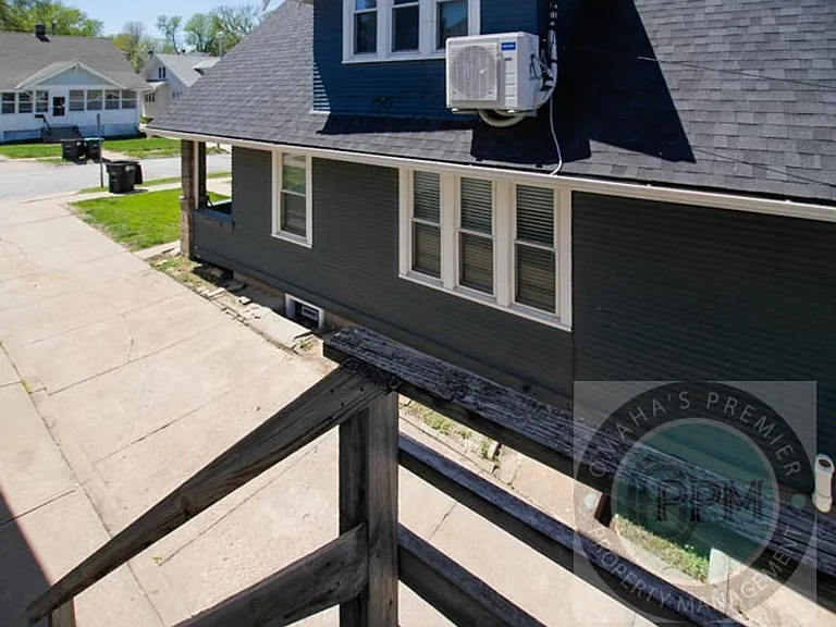 4202 Barker Ave — Photo 10