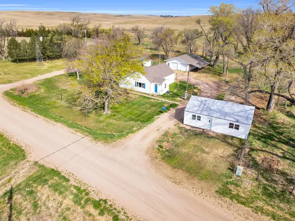44275 760th Rd, Overton, NE 68863