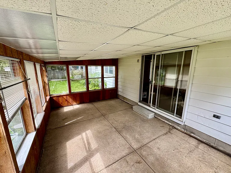1953 N Harrison Rd — Photo 17