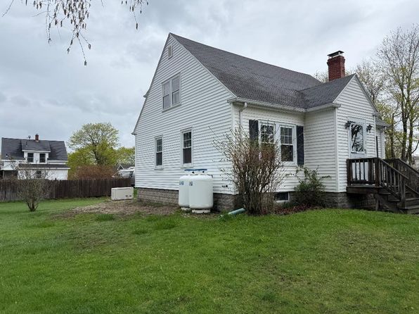 11 Westwood Avenue, Scarborough, ME 04074