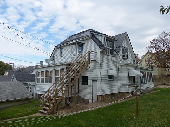 2nd image of 457 Burch St #1/2