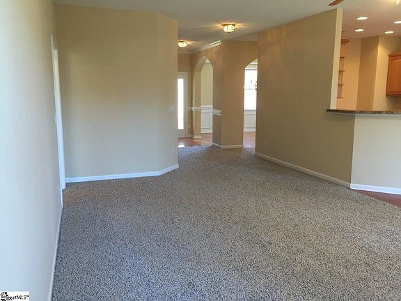 5th image of 134 Sunshine Dr