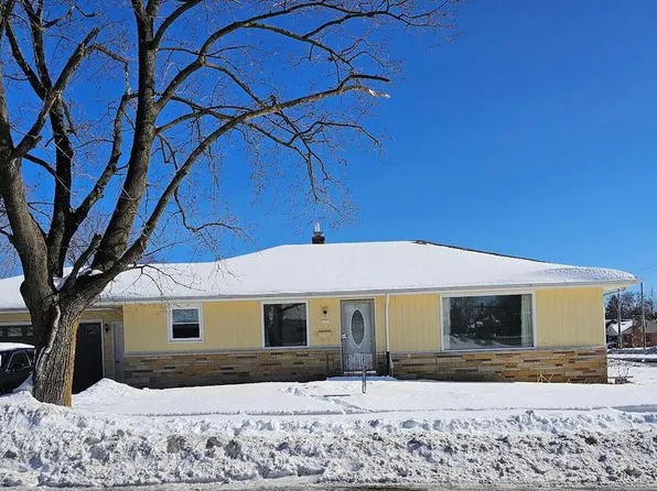 1101 North 17th STREET, Manitowoc, WI 54220