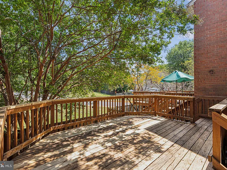 2917 Village Spring Ln — Photo 33