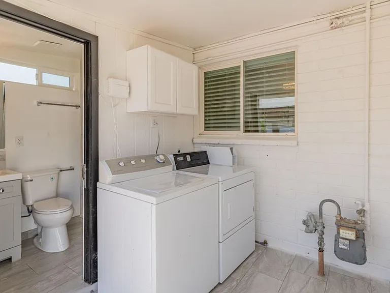 1025 S Siesta Ln — Photo 5