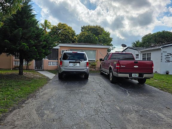 3rd image of 7320 Shalimar Street