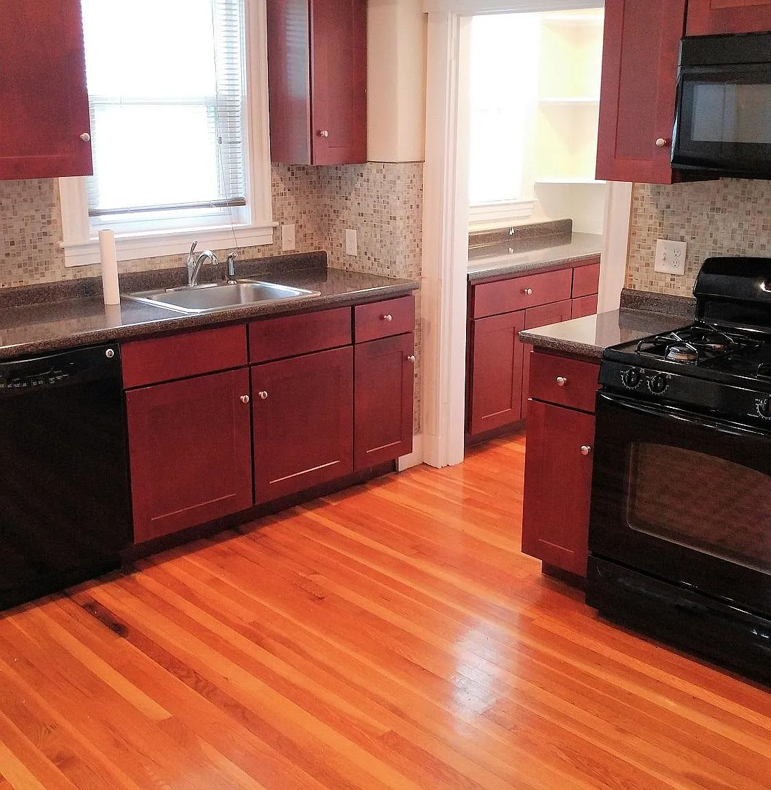 2 bed, 1200 sqft, $2,800 — Photo 3