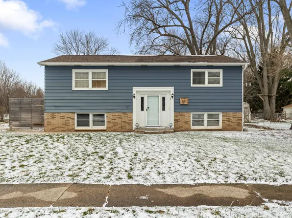 277 Grove St, Sparta, MI 49345