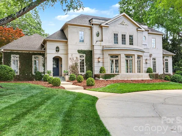 2301 Queens Rd E, Charlotte, NC 28207