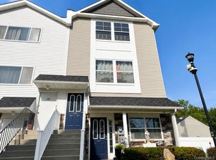113B Lighthouse Ct, Bronx, NY 10473