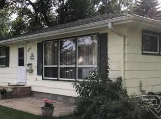 521 4th St NW, Watertown, SD 57201