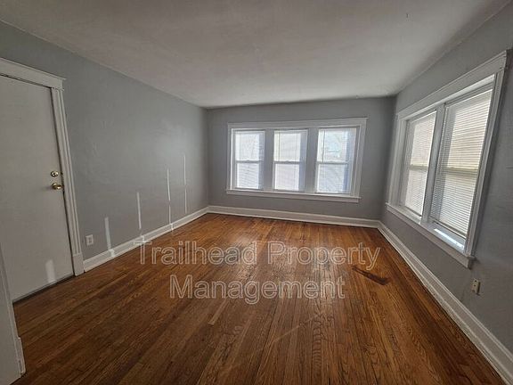 2nd image of 4006 Warwick Blvd APT 1S