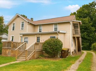 209 E Spruce St APT 1, Marshall, MI 49068