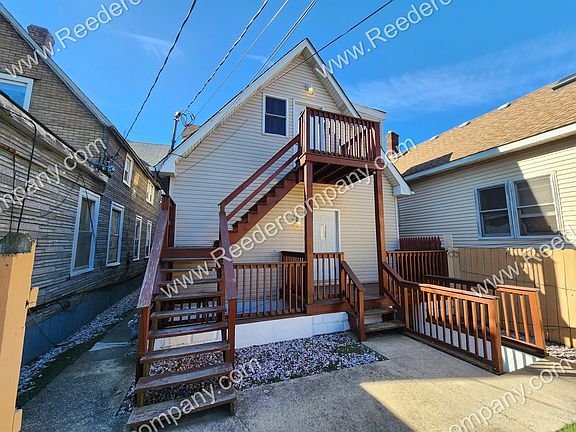 2nd image of 415 Gostlin St Floor 1
