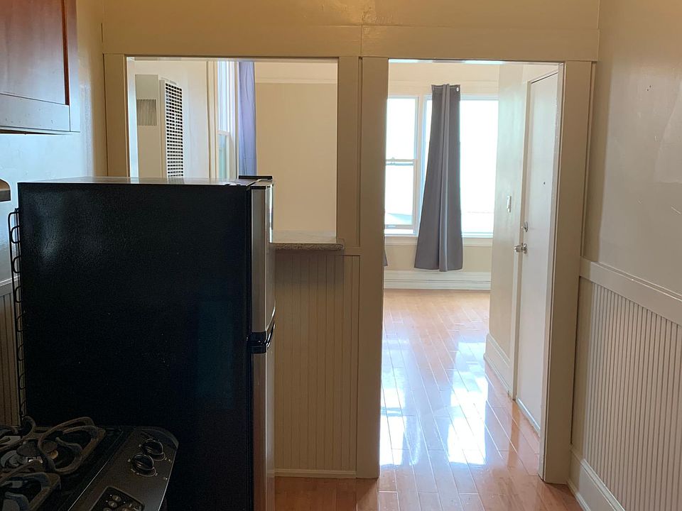 1st image of 300 Chattanooga St #B
