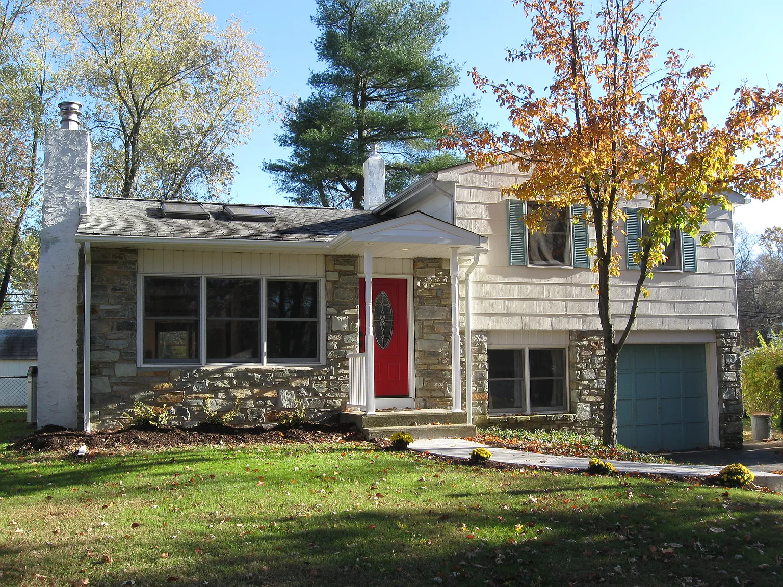 25 Riverdale Rd photo 1