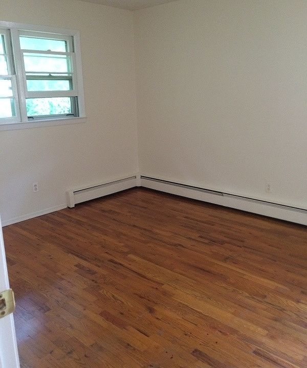 1st image of 33 Dunes Ln