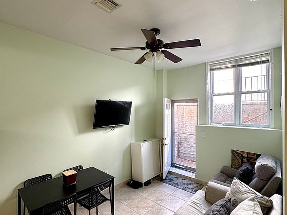 5th image of 10 Serrell Ave #1