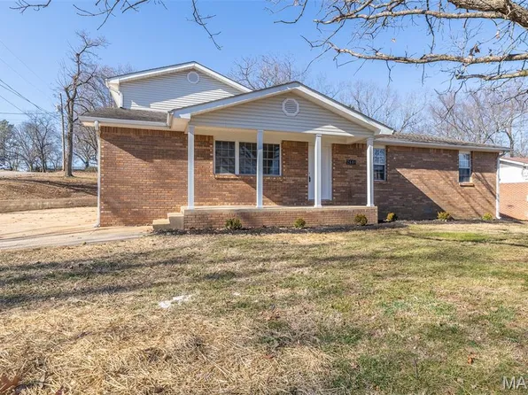 2601 Forest Vw, Poplar Bluff, MO 63901