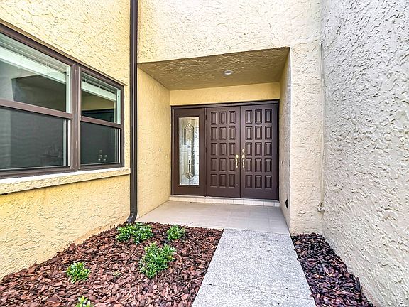 2nd image of 4305 Creekwood Ln