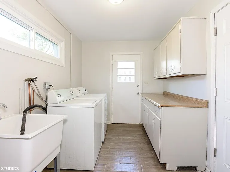 1203 Grant St — Photo 9