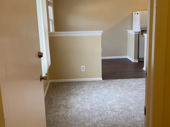 157 N Mill St APT A