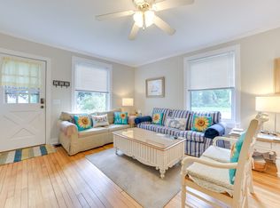 301 W Upright St, Charlevoix, MI 49720
