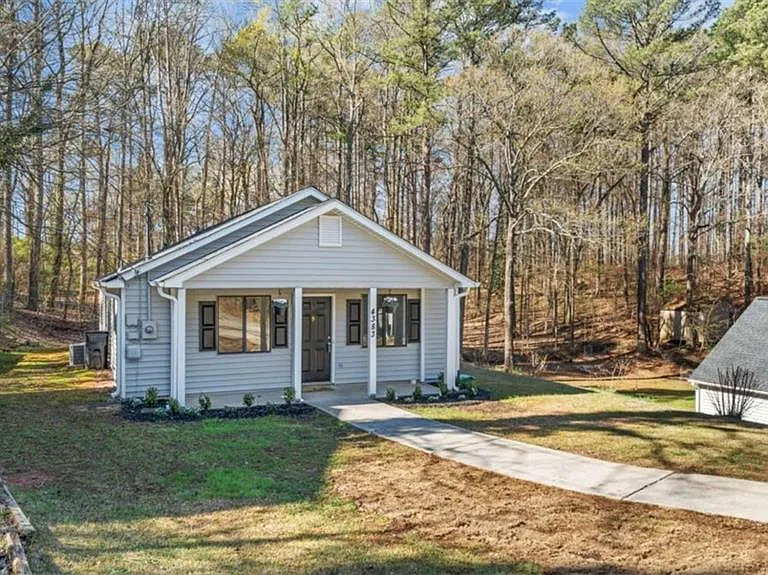 4383 Mitchell Hill Dr — Photo 2