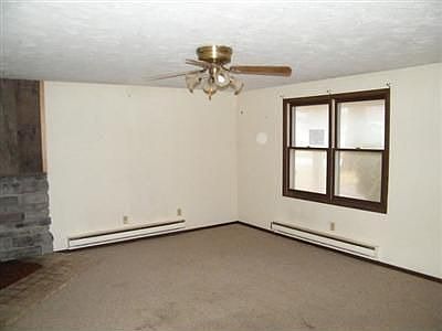 3rd image of 1700 Urban Cir S
