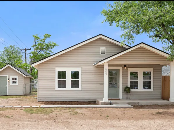 609 Milwaukee St, Plainview, TX 79072