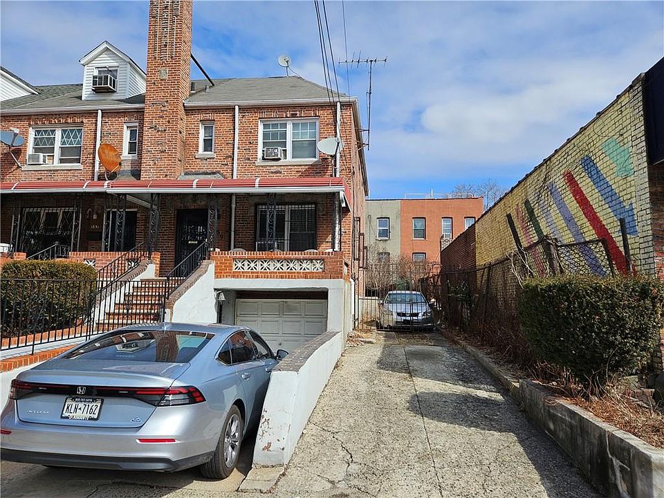 2nd image of 159 Remsen Ave