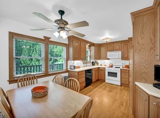 145 Mountain Cir, West Milford Twp., NJ 07480