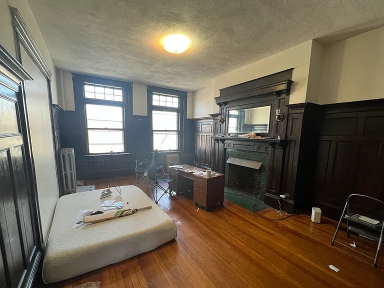 1905 Beacon St #2F — Photo 4