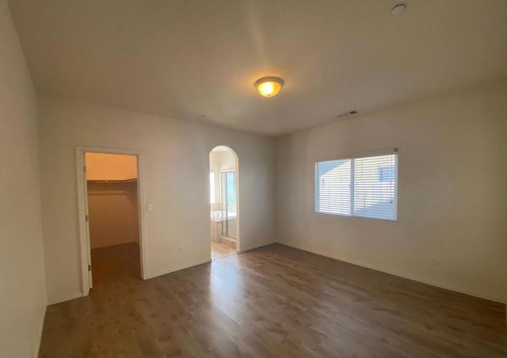 7383 Ensminger Ave, Goshen, CA - More