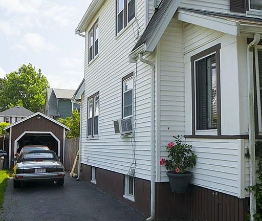 3rd image of 10 Seymour St